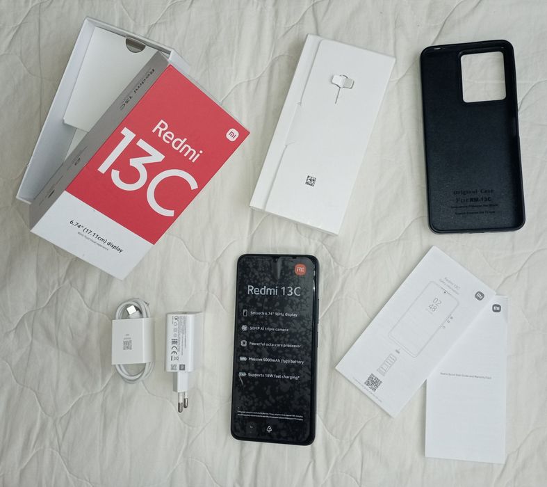Redmi 13C 8/256 в броне, чехле