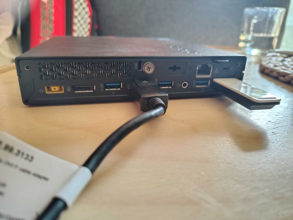 Lenovo ThinkCentre M700 Tiny / Intel Core i3