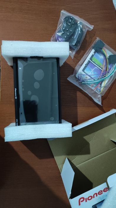 Pioneer monitor sotiladi