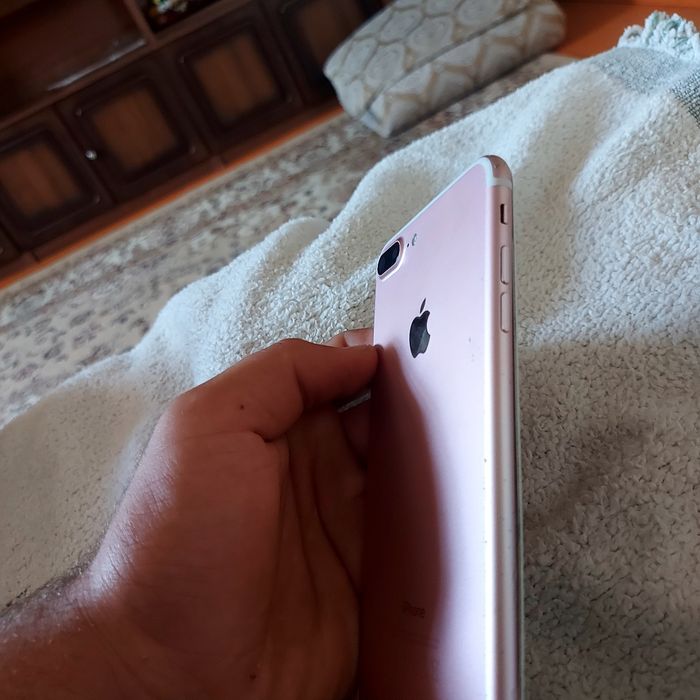 Айфон7+ хороший сосиаяние