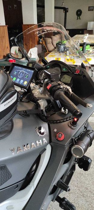 Продавам YAMAHA FJR 1300