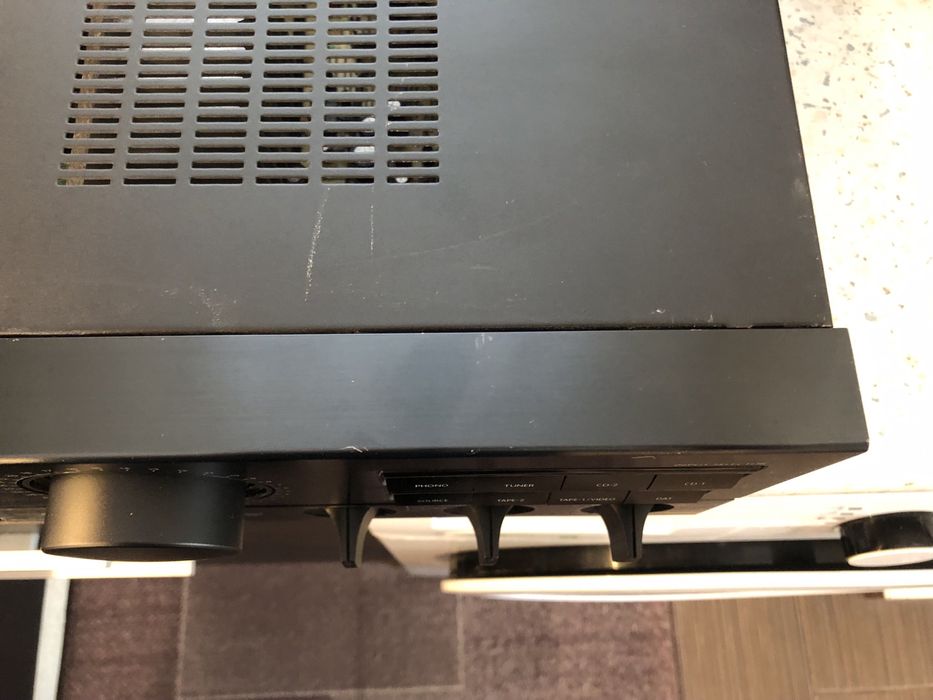 Onkyo A-8670 стерео Не работи