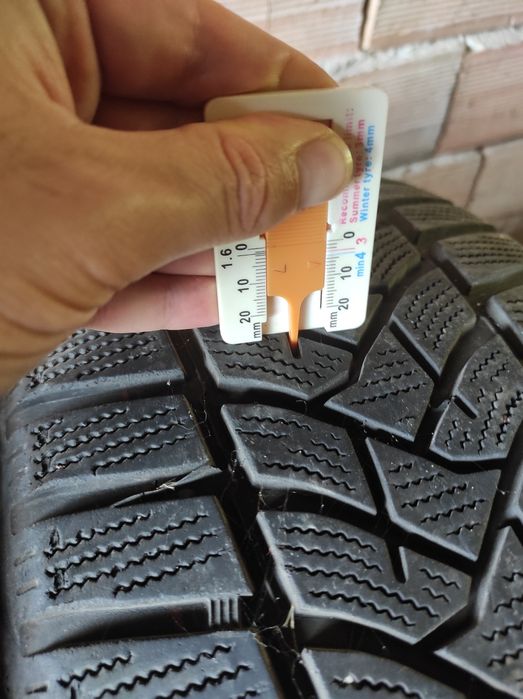 215/55/17 Dunlop