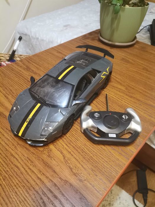 Реалистични колички с дистанционно оправление