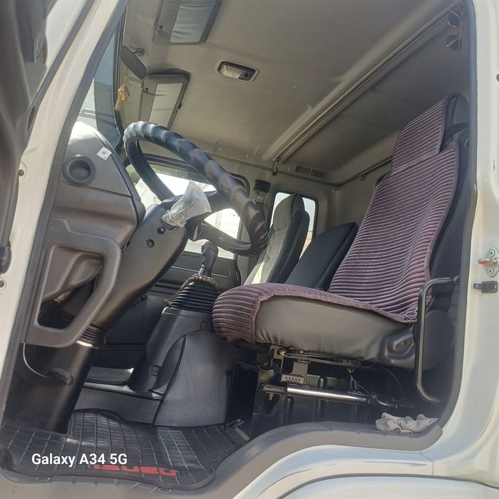 Isuzu 10 tonnalik sotiladi yurigan par abeki 385 ming  2021 yil