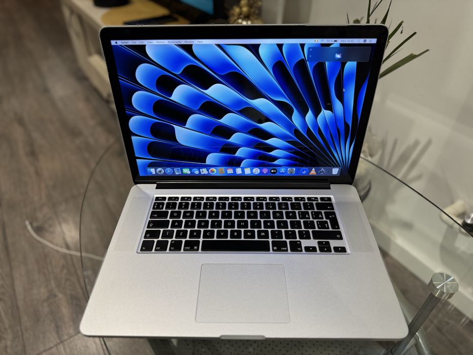 Macbook Pro 15 Retina Quad-Core i7
