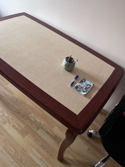 Стол деревянный