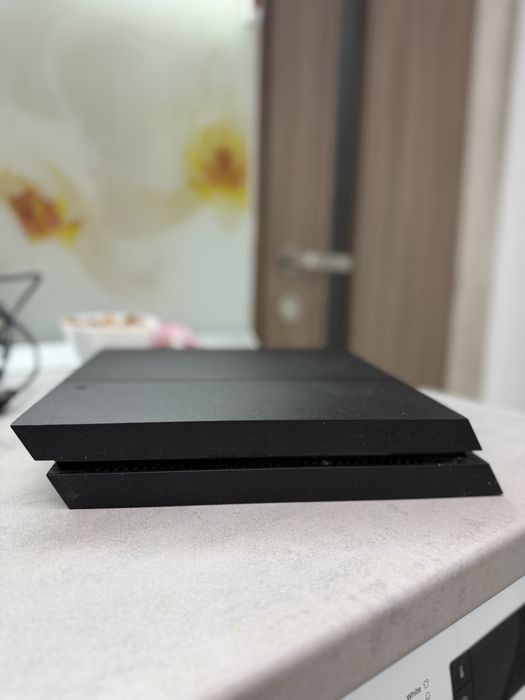 Playstation 4 500gb+ controller+ jocuri
