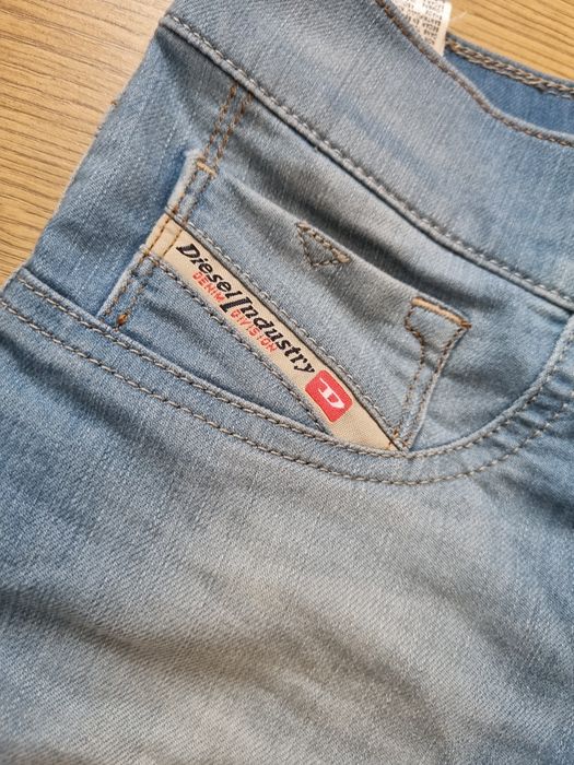 Blugi Diesel M/L W32