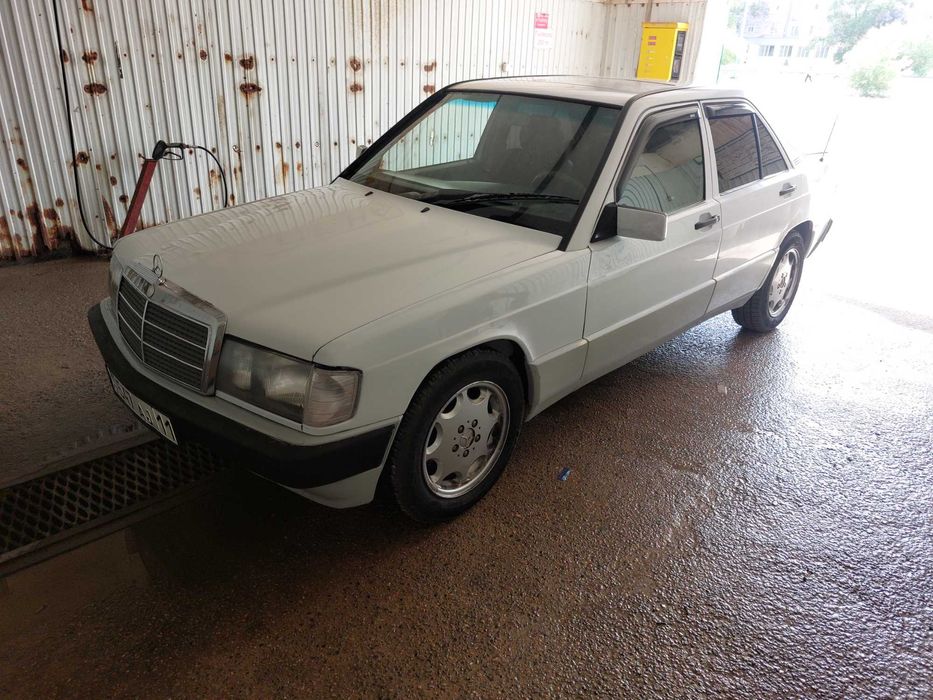 Мерседес 190 газ+бензин