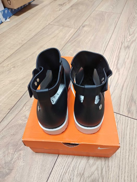 Летни боти Mel by Melissa