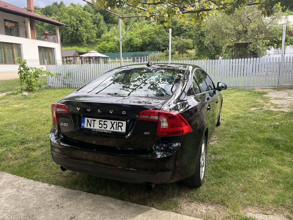 volvo s60 2010 2.0 benzina automat