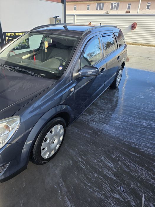 Vând Opel Astra H