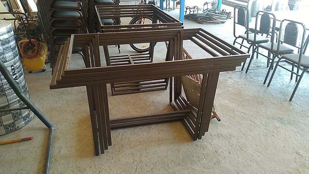 Stol stul sotiladi juda kam ishlatilgan  narxi arzon