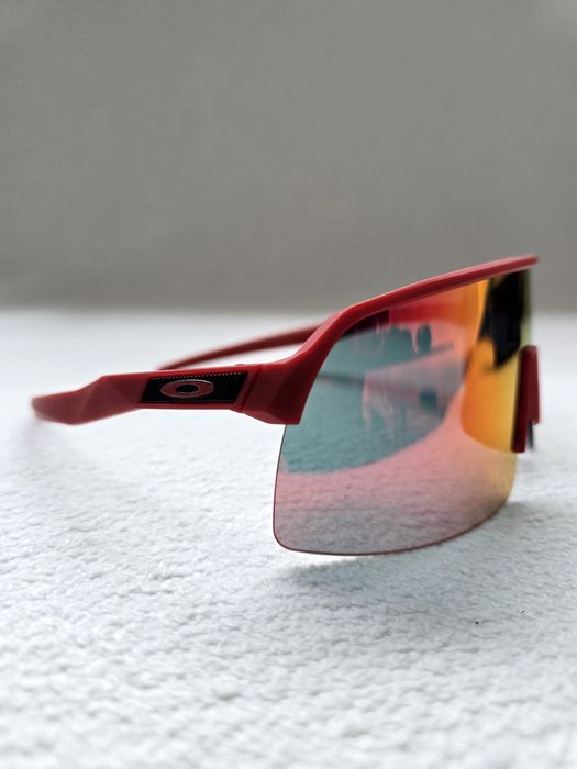 Слънчеви очила Oakley Sutro Lite