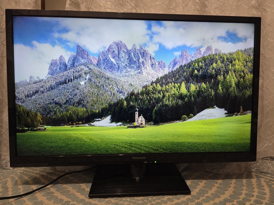 Телевизор Panasonic HD Ready 32" (81 см)
