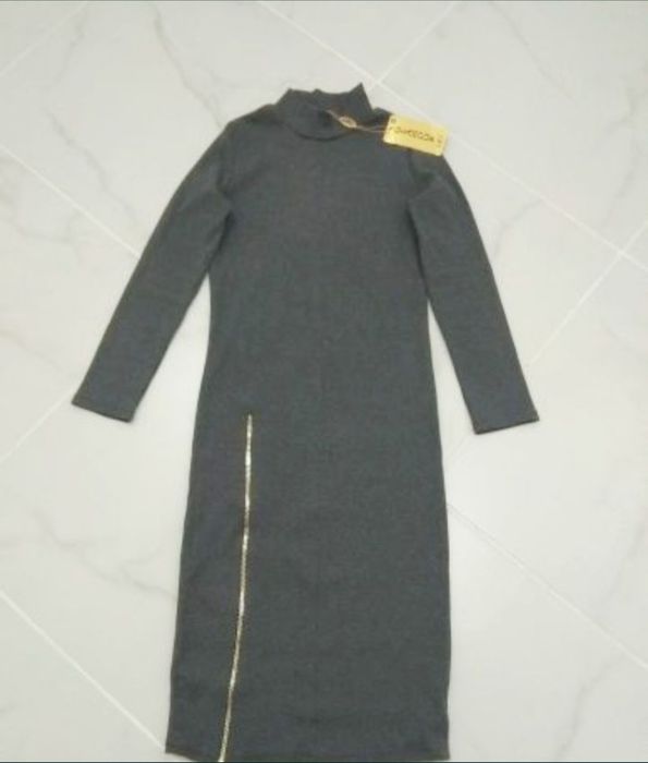 Платья 42-44размер