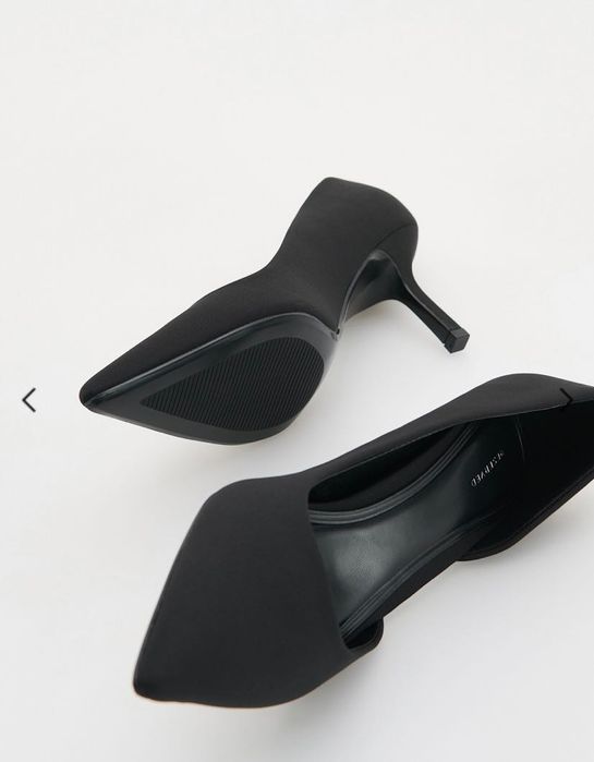 Черни Обувки на ток reserved чисто нови