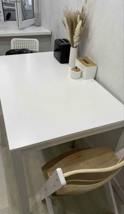 Продам стол Ikea