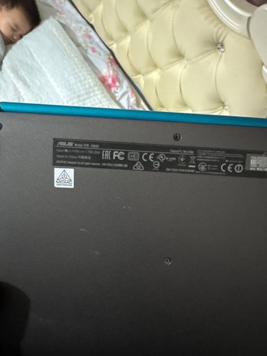 продается ноутбук asus