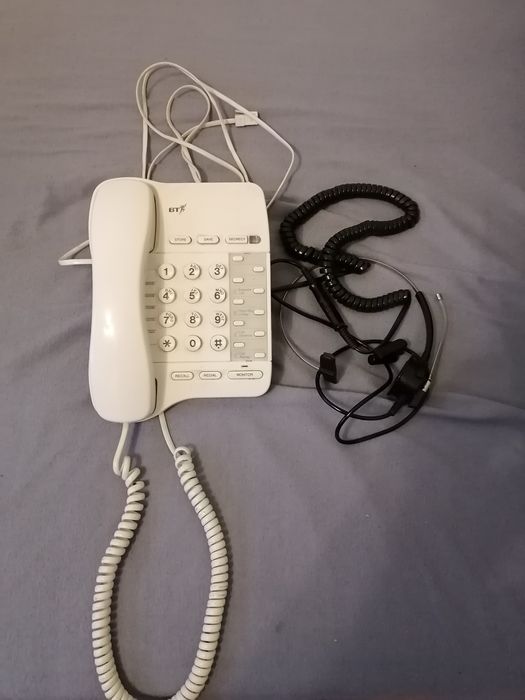 Telefon fix British Telekom cu cască free hands inclusa