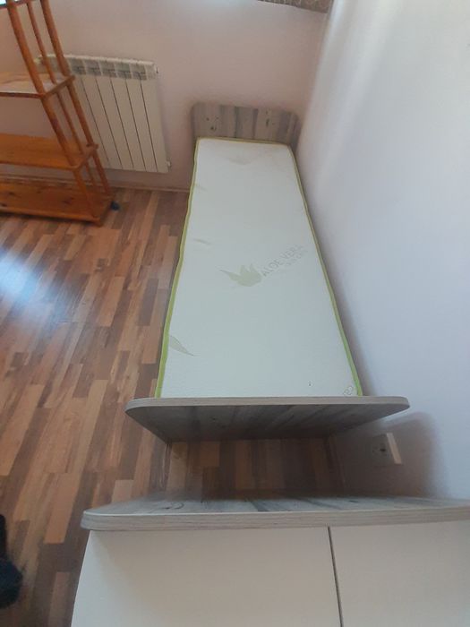 Бебешко легло люлка трансформиращо се в юношеско с Матрак.Отлично съст