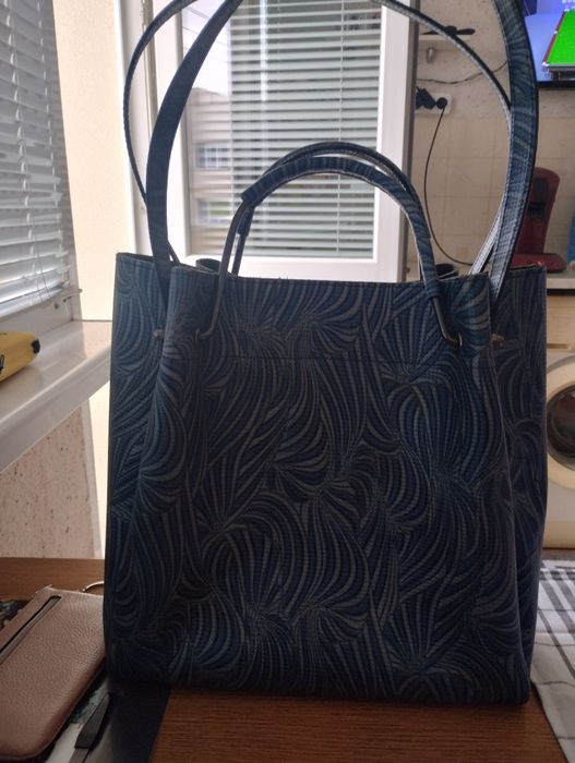 Нова чанта от естествена кожа