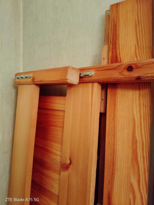Спалня 114см/190см. Стабилна,здрава.Изцяло ДЪРВО.