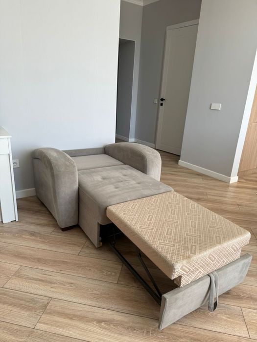 Продаю кресло мягкое