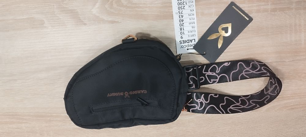 Нова спортна чантичка за кръст