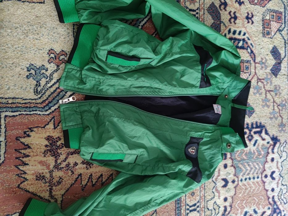 Продавам детски дрехи за момчета