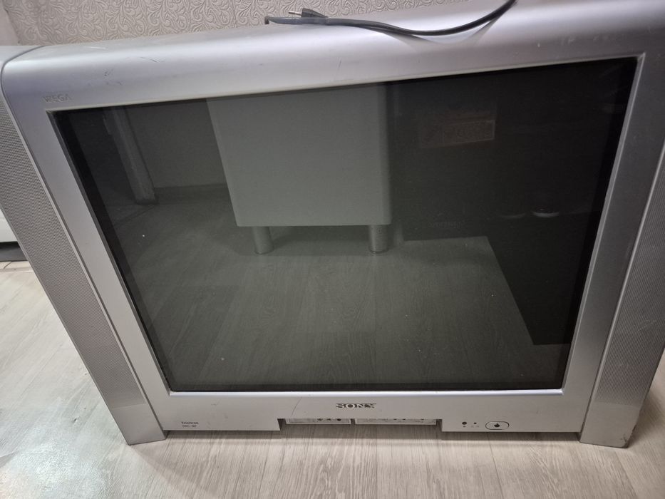 Продам Рабочий Телевизор SONY