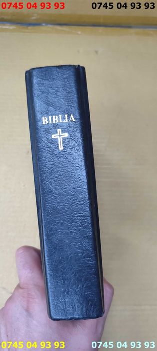 carte carti BIBLIA in stare buna se vinde ca in poze