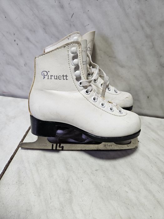 Patine gheata 114 patinaj artistic   marime  28 ( 18  cm)