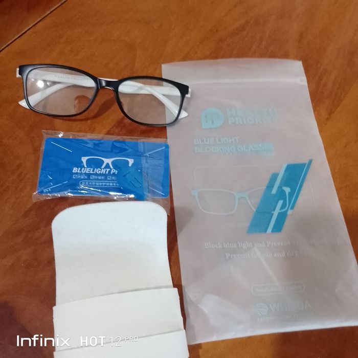 Продам лечебные очки