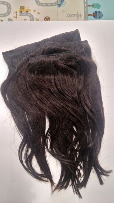 Треса на щипки тъмно кестенява