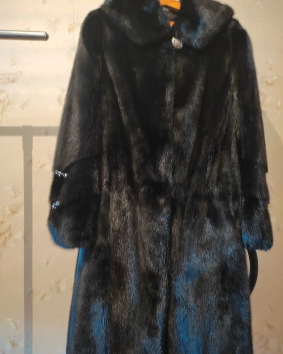 Норковая шуба с капюшоном