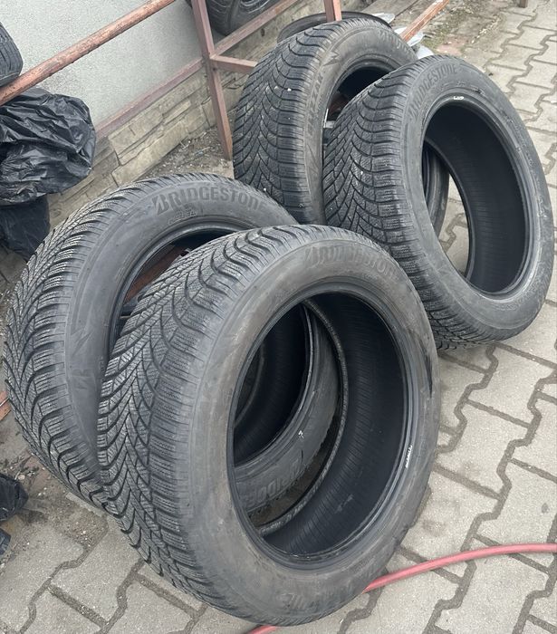 Vand set de 4 anvelope de iarna Bridgestone Blizzak LM 005 215/55/17 H98 DOT săptămâna 23/2022
