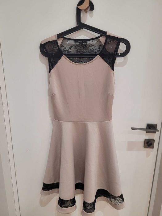 Продам женское платье