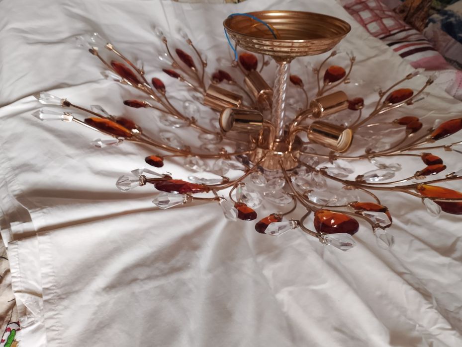 Новая люстра красивая