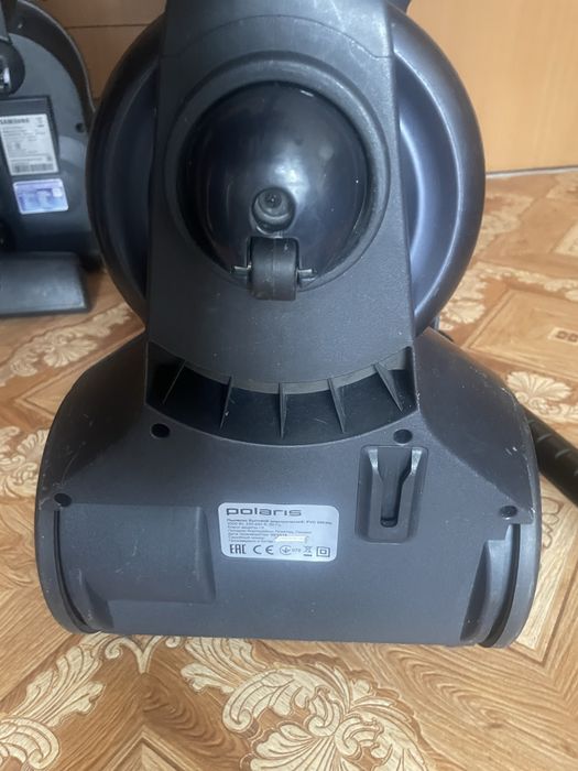Пылесос Polaris PVC 2003Ri