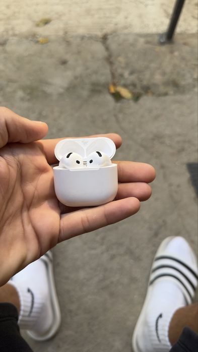 Casti airpods 4