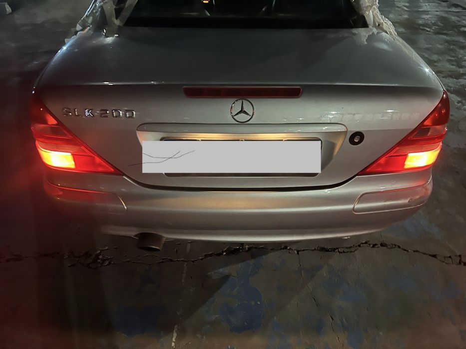 Продавам SLK на части