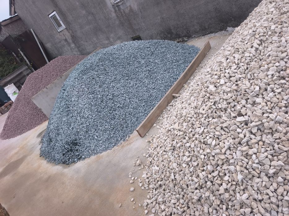 Piatra decorativa granit gri antracit calcar alb gălbui și granit cărămiziu