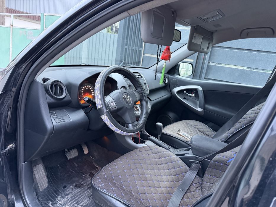Продаю Toyota RAV4 2007 года. Европеец!