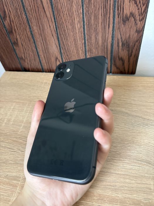 Продам IPHONE 11 128гб в отличном состоянии