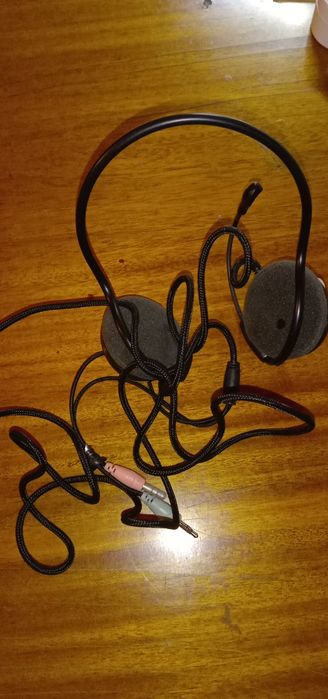 Наушники,новые 1000тг