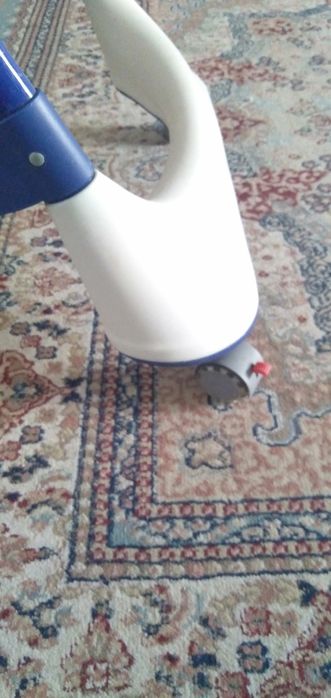 Продам столик для кормления