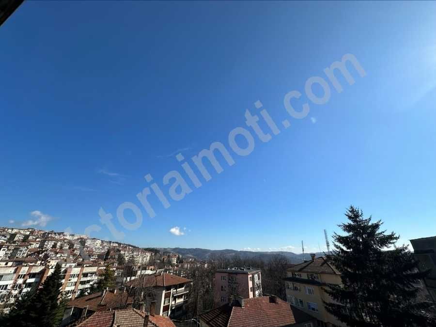 Продава се Двустаен апартамент в Велико Търново, Център - 74 кв.м за 1068 €/кв.м - Снимка #1