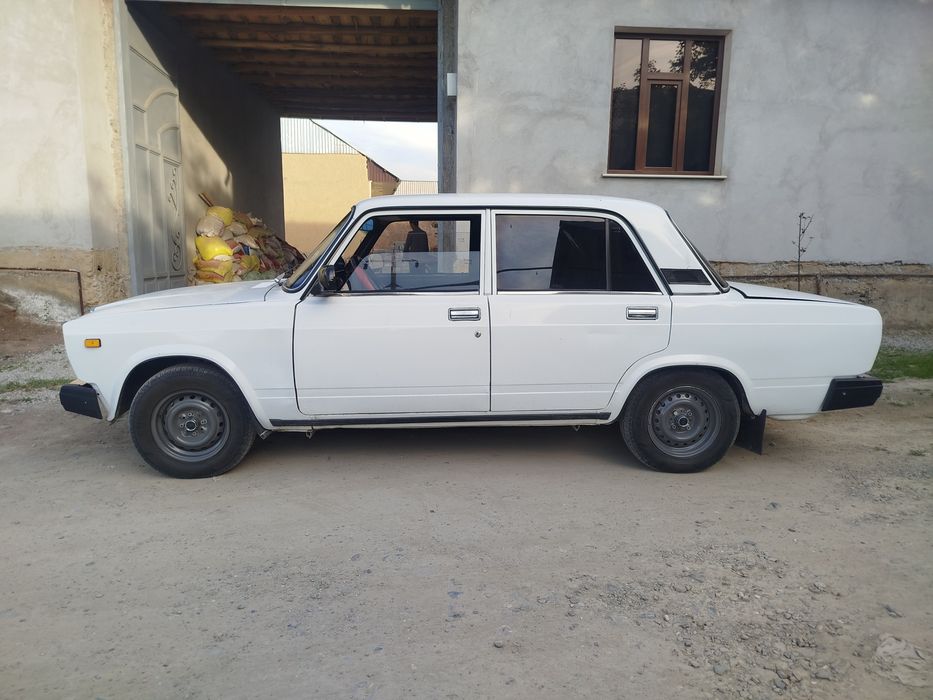 Vaz 2107  Sotiladi